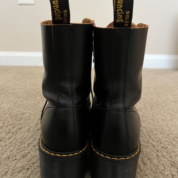 Dr. Martens Leona boots - Picture 3 of 7